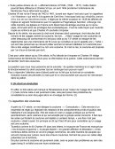 De quelles manières le roi agit-il dans le fonctionnement du droit coutumier tout en renforçant son pouvoir royal?